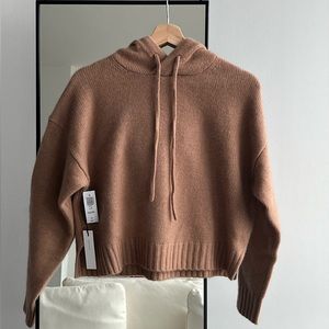 ARITZIA | Luxe Cashmere Hoodie | The Group by Babaton | Gold Camel | NWT